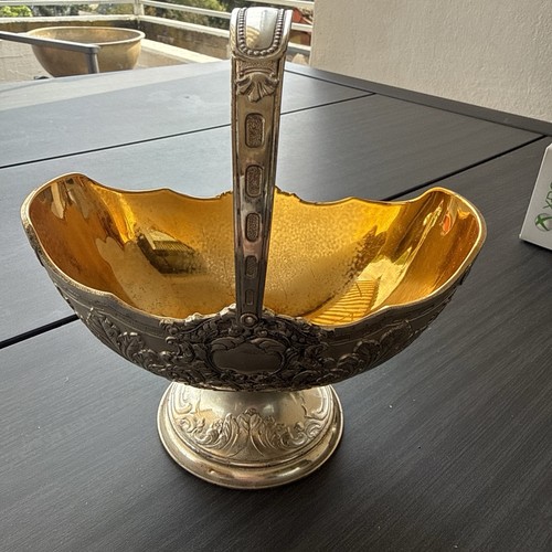 Versilberte schale mit - schale,